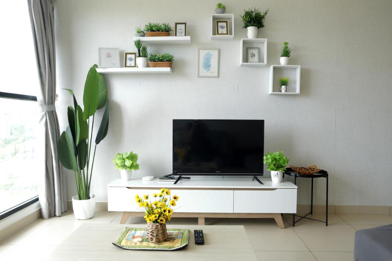 Sunshine Houz 3-bedroom Apartment *